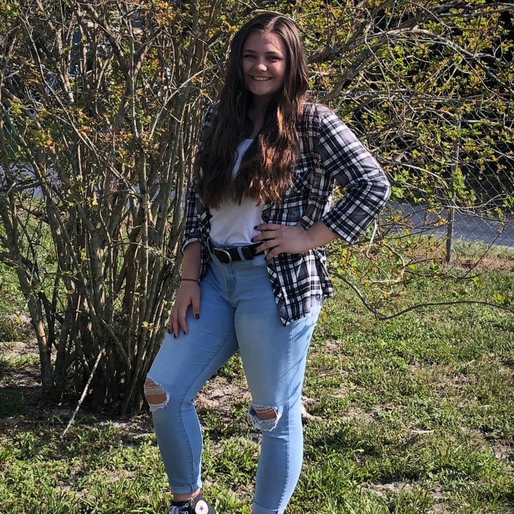 Meet your Posher, Alyssa